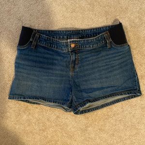 Maternity denim shorts